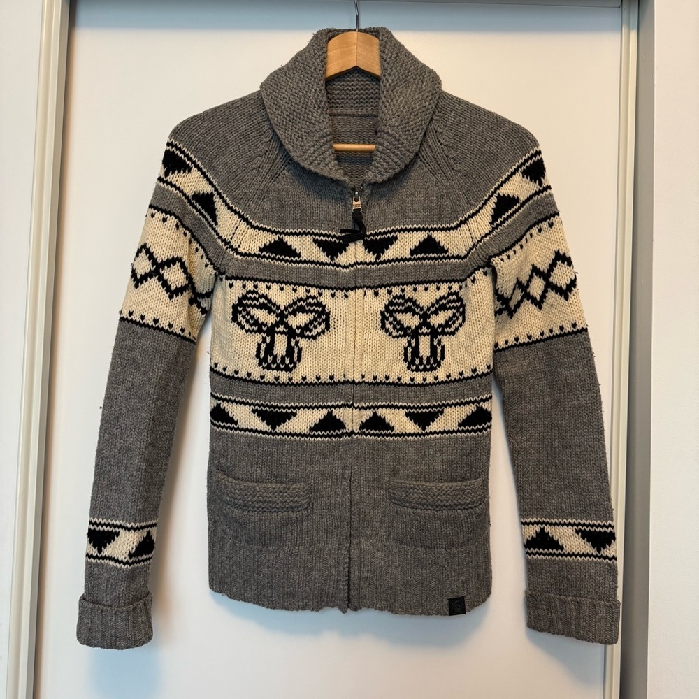 TNA Gray and Black Patterned Women's Cardigan / Sweater